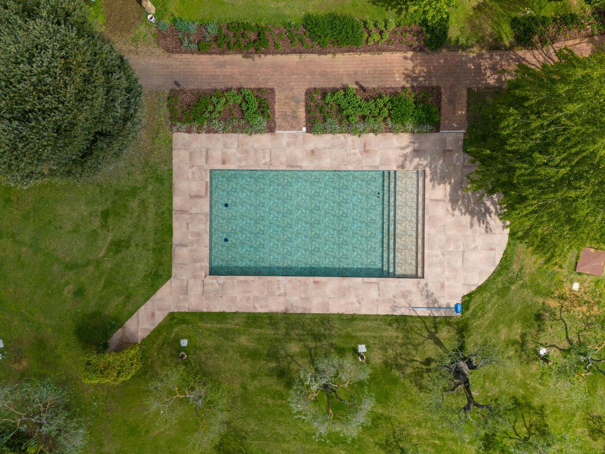Equo Suites Petrignano Del Lago Eksteriør bilde