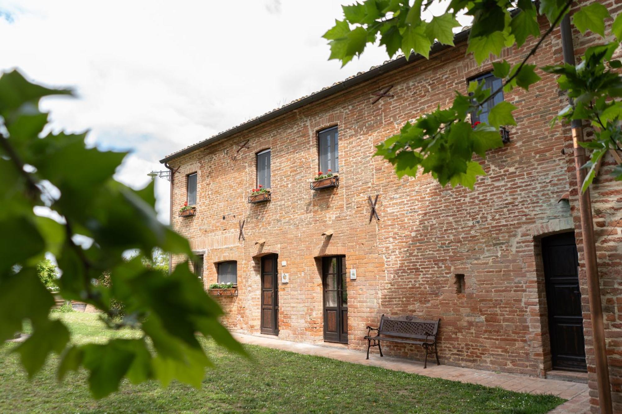 Equo Suites Petrignano Del Lago Eksteriør bilde